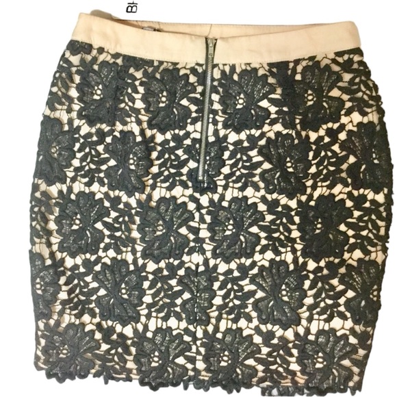 | Lace Skirt by Endless Rose - Picture 2 of 4